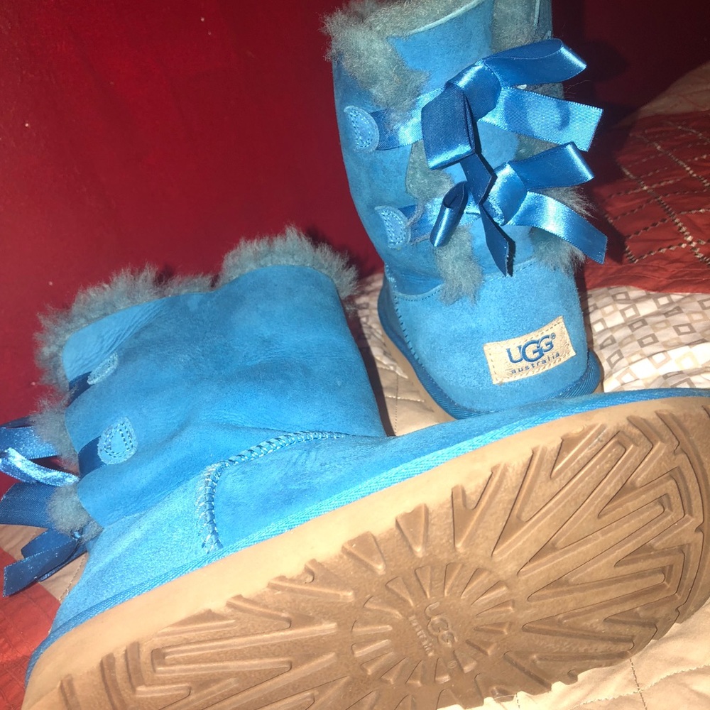 Blue Bailey Bow UGGS, KIDS 4